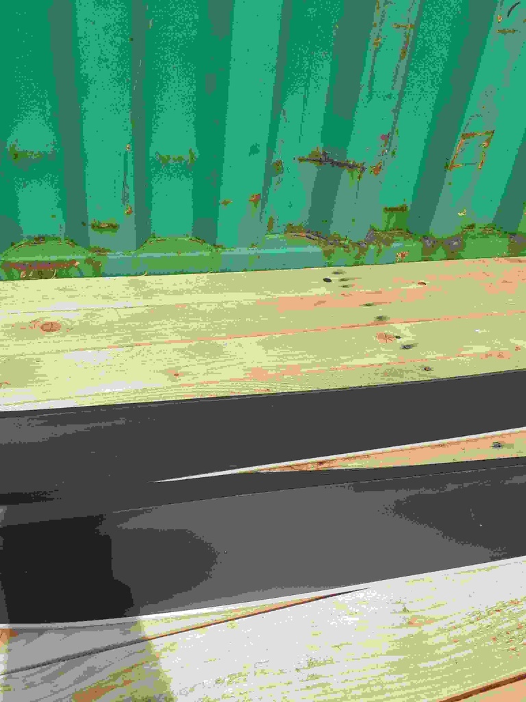 Nez de marche antidérapant 90 * 25 mm noir