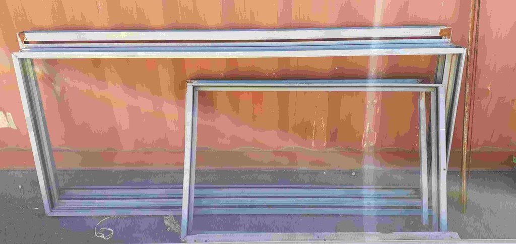 Profilé en acier électrozingué pour fenêtre