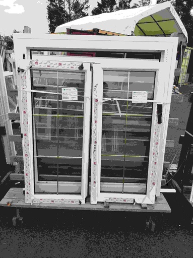 [#1214] Fenêtre PVC 2 vantaux double vitrage blanche à carreaux laiton